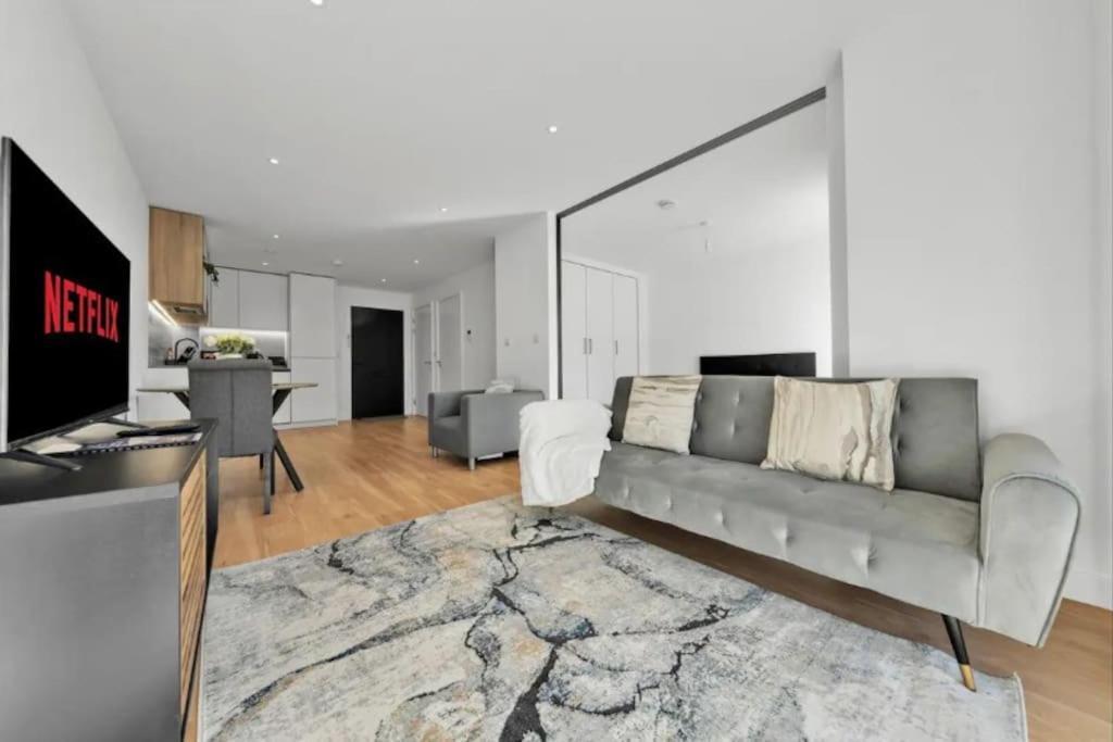 Deluxe 1 Bed In Colindale Wembley With Freewifitv Apartment London Exterior photo